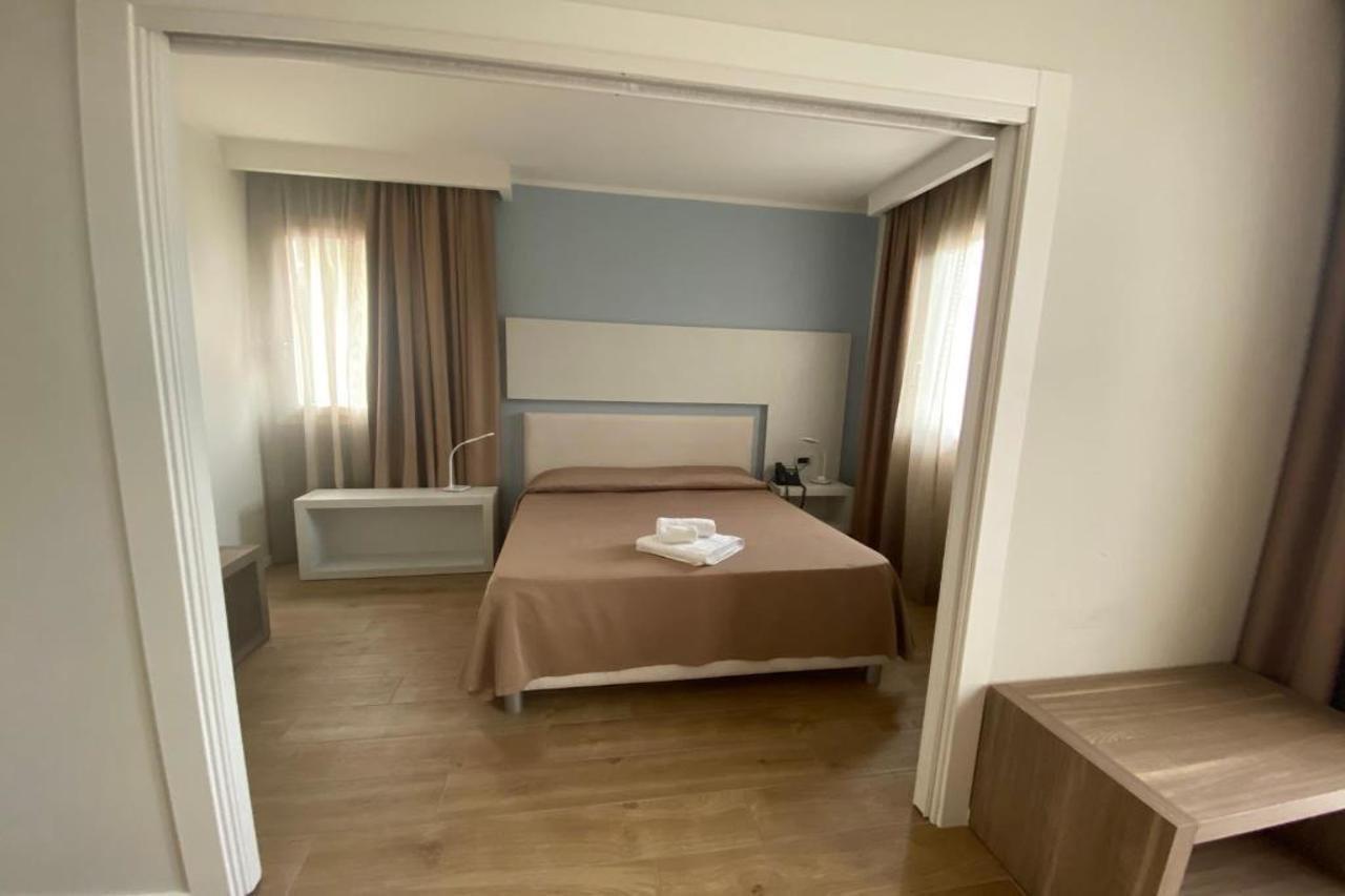 La Porta Del Sole Hotel & Village Сан-Фердинандо Экстерьер фото