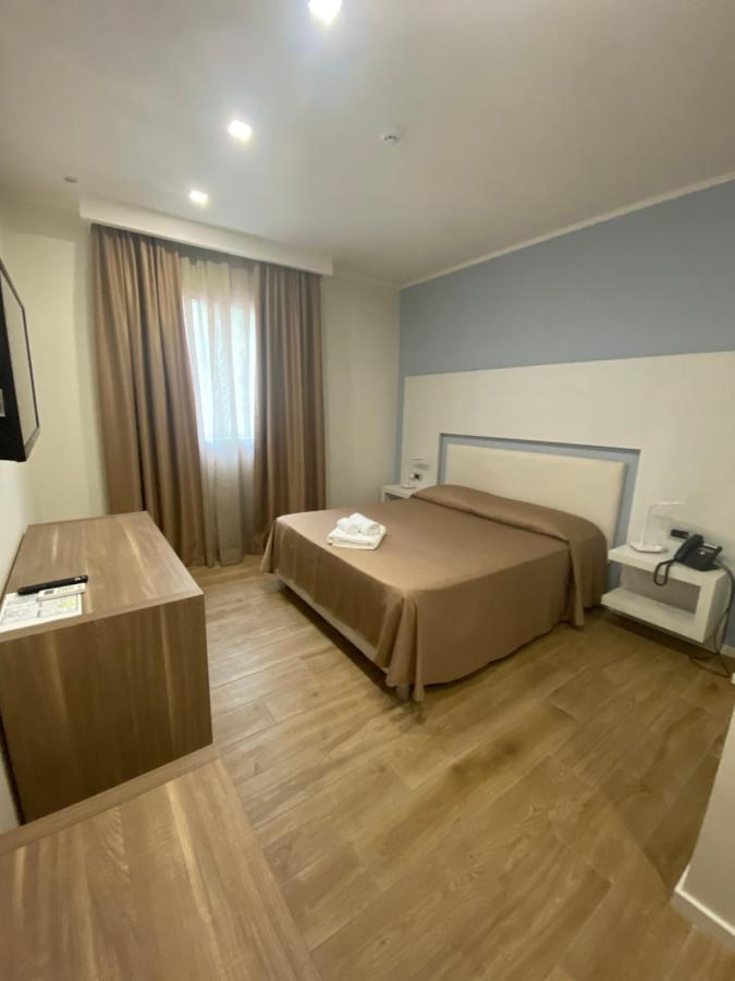 La Porta Del Sole Hotel & Village Сан-Фердинандо Экстерьер фото